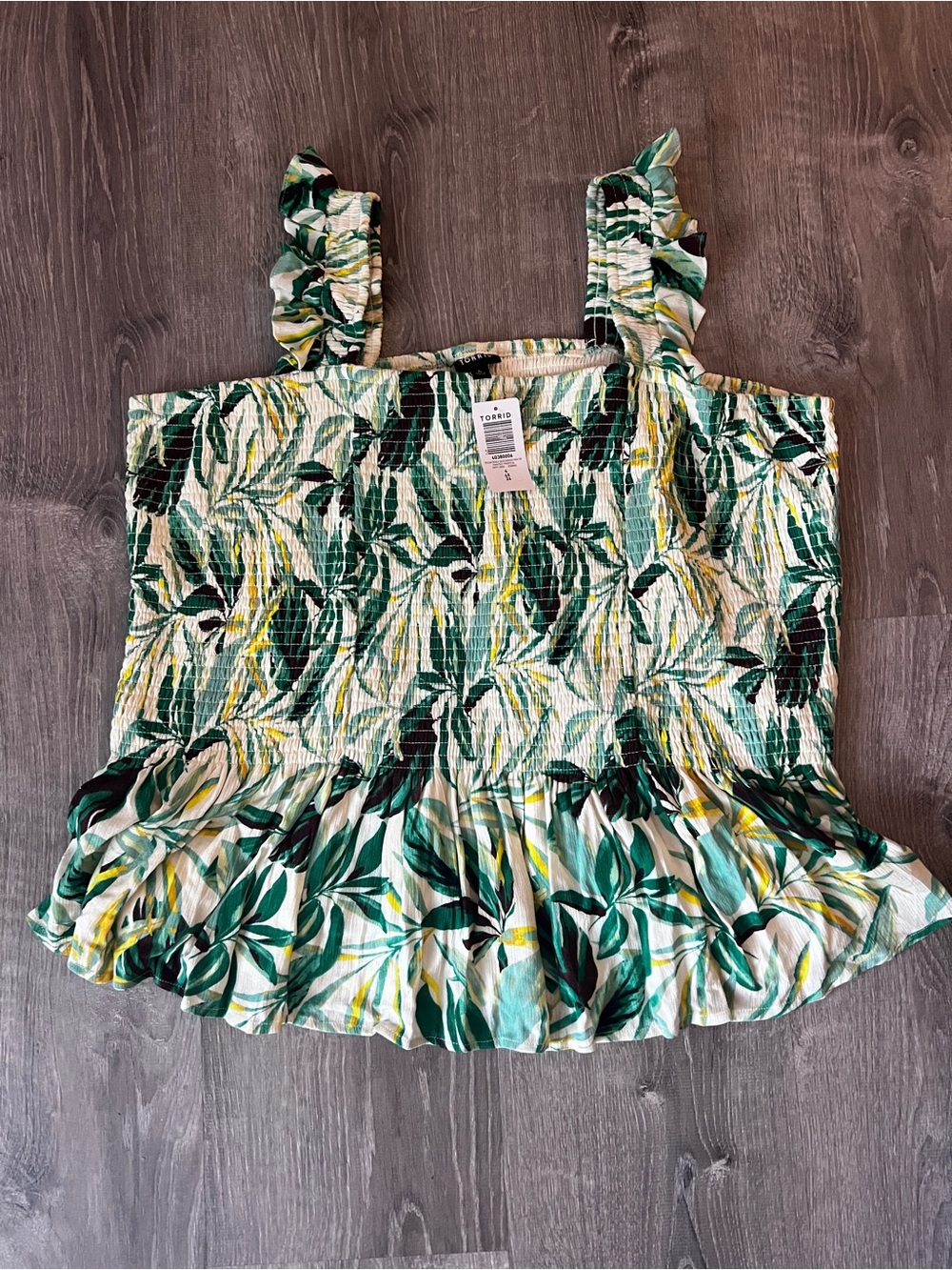 Torrid Women’s Green Leaf Smocked Crinkle Ruffle Tank Top Tropical 4X 4